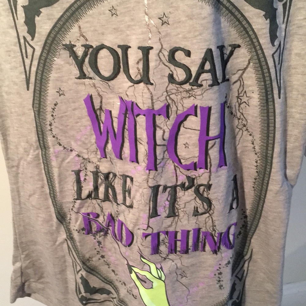 NWT “You Say Witch Like it’s a Bad Thing” Gray T-shirt - Picture 2 of 5